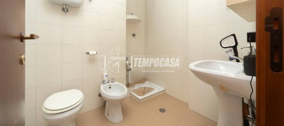 3 rooms Apartment in Perugia, Italy No. 258928 12