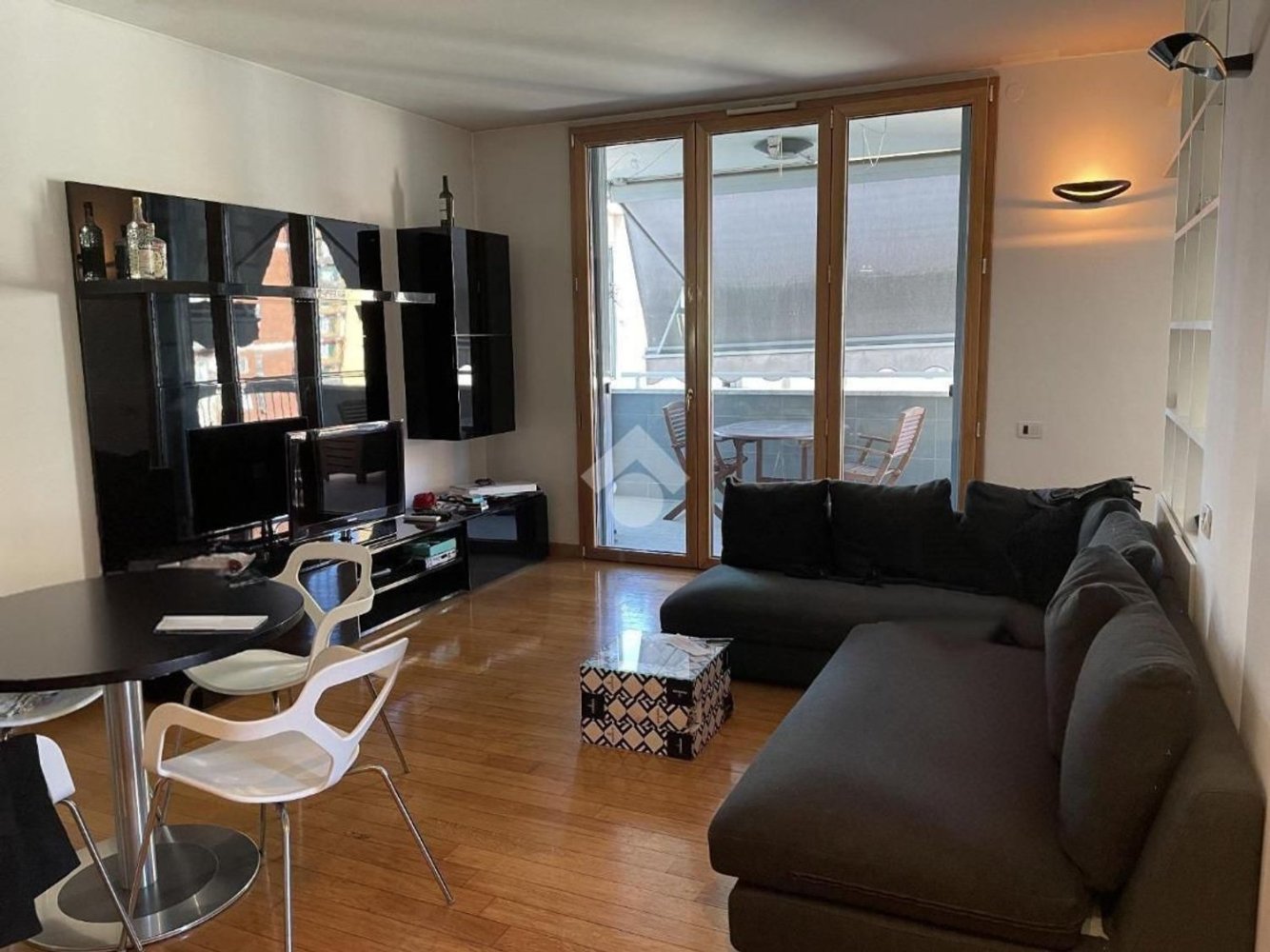 2-salle Appartement à Milan, Italy No. 249399