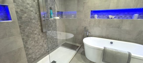 3 bedrooms Apartment in La Duquesa, Spain No. 189611 16