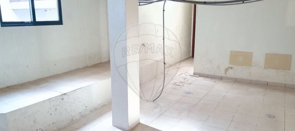 227m² Commercial property in Viana do Alentejo, Portugal No. 65892 4