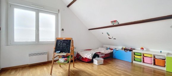 3 Schlafzimmer Haus in Corbeil-Essonnes, France, Nr. 161924 7