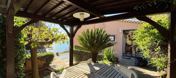 4 bedrooms Villa in Rayol-Canadel-sur-Mer, France No. 99974 4