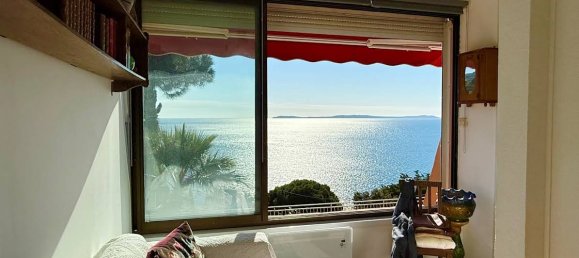 4 bedrooms Villa in Rayol-Canadel-sur-Mer, France No. 99974 13