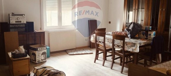 Apartamento de 4 habitaciónes en Foligno, Italy No. 127124 24