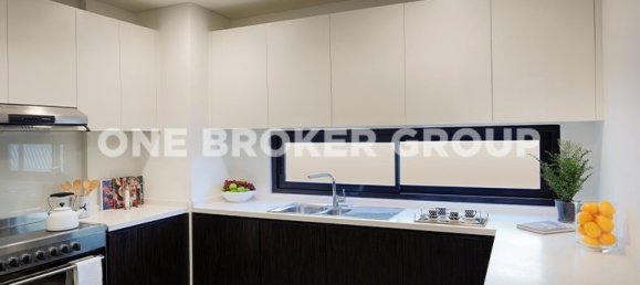 4 bedrooms Townhouse in Dubai, UAE No. 938 3