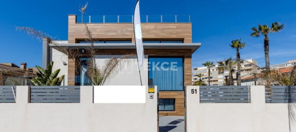 Villa de 4 dormitorios en Torrevieja, Spain No. 129300 8