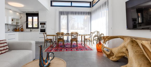 Villa de 4 dormitorios en Torrevieja, Spain No. 129300 18