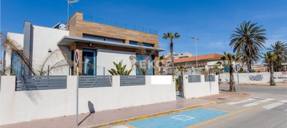 Villa de 4 dormitorios en Torrevieja, Spain No. 129300 2
