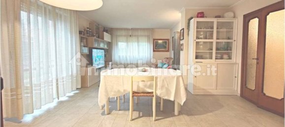 Apartamento T5 em Lucca, Italy N.º 358710 2
