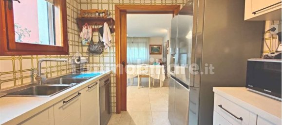 Apartamento T5 em Lucca, Italy N.º 358710 11