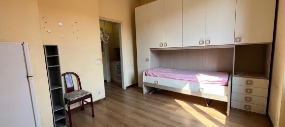 Studio in Milan, Italy, Nr. 263924 7