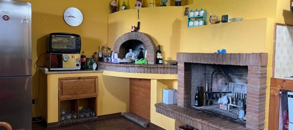 Вилла с 6 комнатами в Фьюджи, Италия № 217814 24