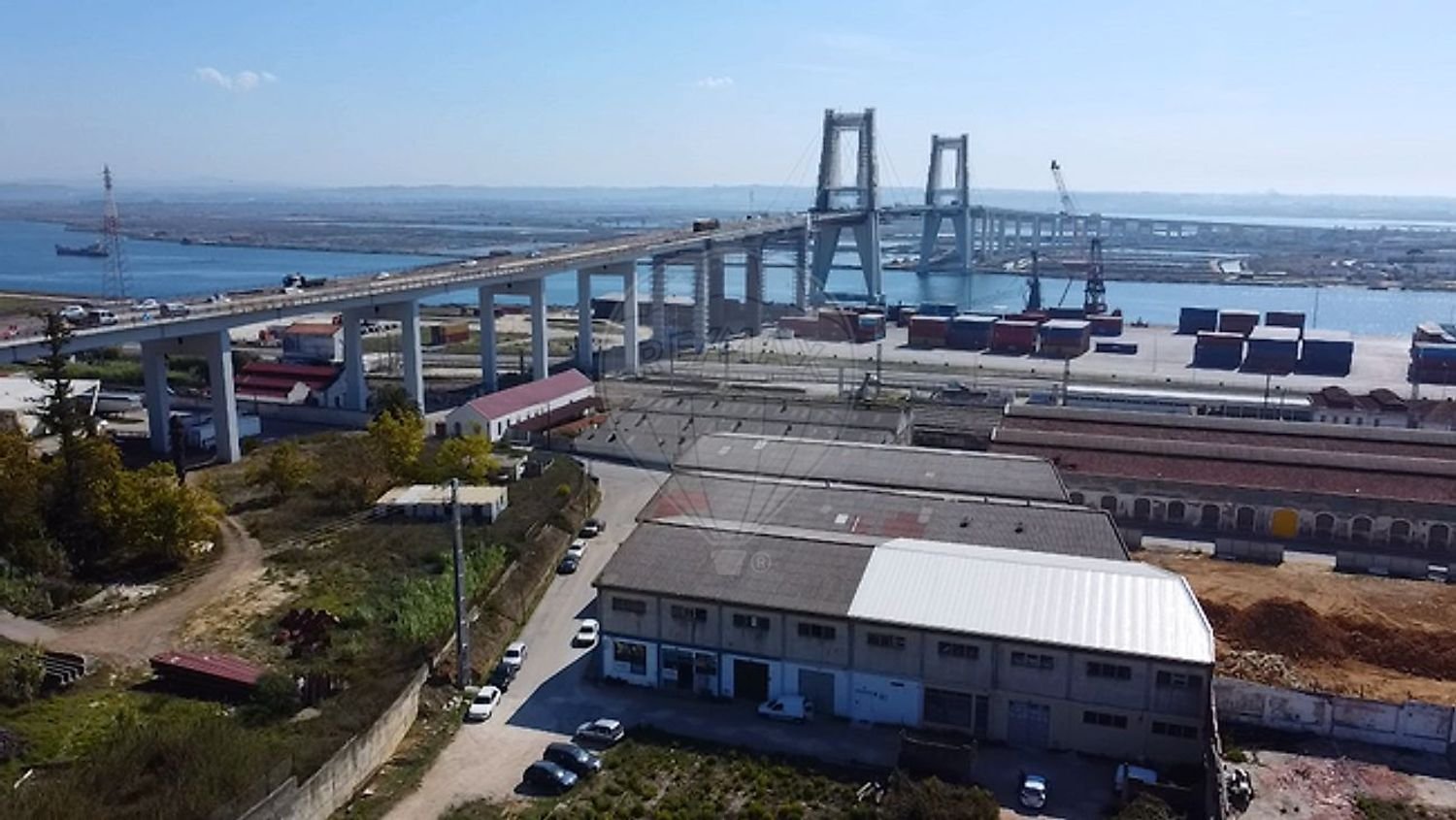 163m² Warehouse in Figueira da Foz, Portugal No. 251285