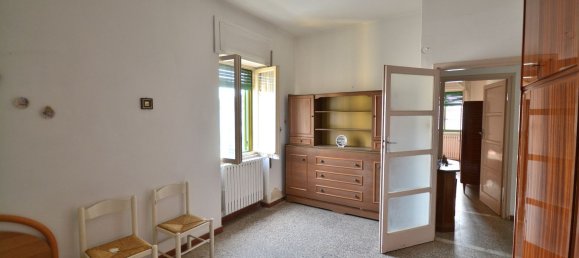 6 rooms Apartment in Vibo Valentia, Italy No. 90395 19