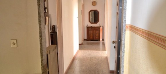 6 rooms Apartment in Vibo Valentia, Italy No. 90395 3