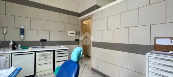 3 rooms Apartment in Marano di Napoli, Italy No. 28245 6