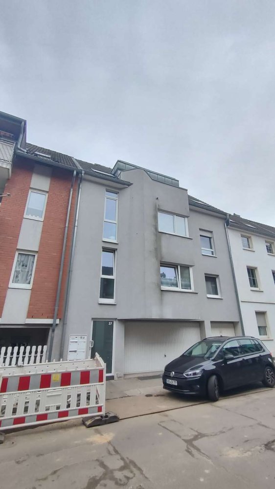 Дуплекс с 2 спальнями в Крефельд, Германия № 72561