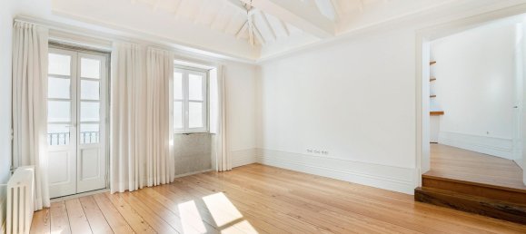 Дом с 5 спальнями в Порту, Португалия № 120133 4