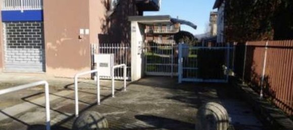 Квартира с 3 комнатами в Стеццано, Италия № 257676 2