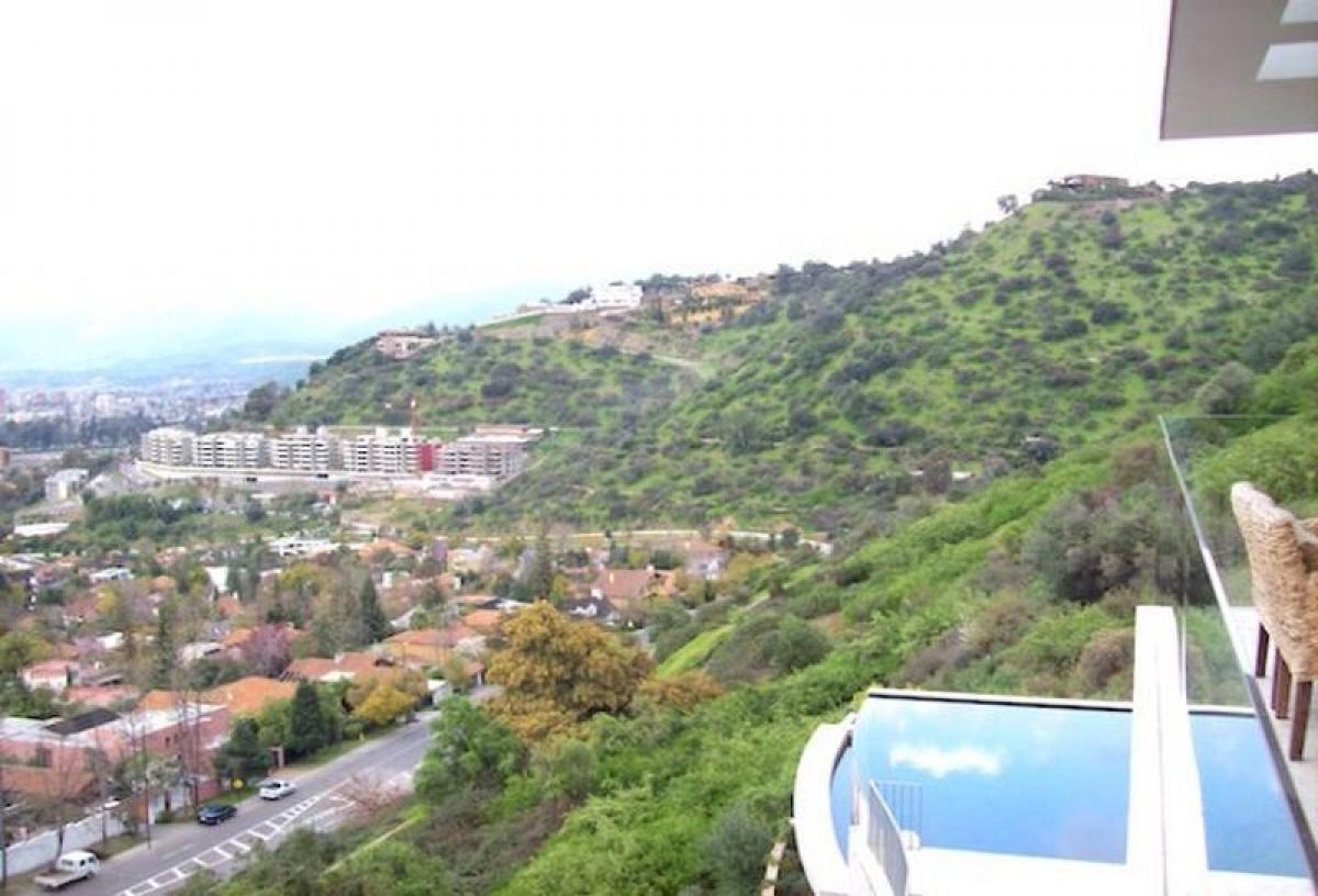 6 bedrooms House in Santiago, Chile No. 2145