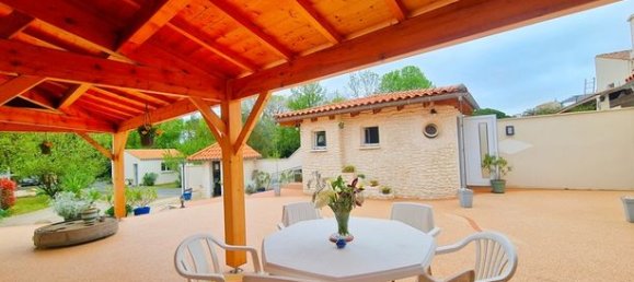 4 Schlafzimmer Haus in Saint-Laurent-de-la-Pree, France, Nr. 290438 3