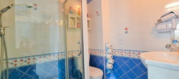 4 Schlafzimmer Haus in Saint-Laurent-de-la-Pree, France, Nr. 290438 13