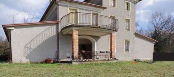 Дом с 8 комнатами в Сузегана, Италия № 261295 4