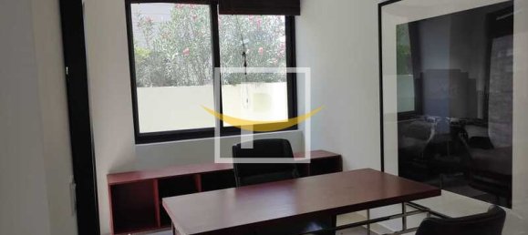 4 bedrooms Villa in Dubai, UAE No. 8607 4