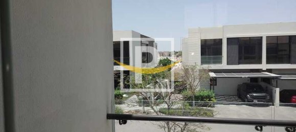 4 bedrooms Villa in Dubai, UAE No. 8607 27