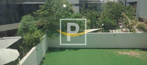 4 bedrooms Villa in Dubai, UAE No. 8607 21