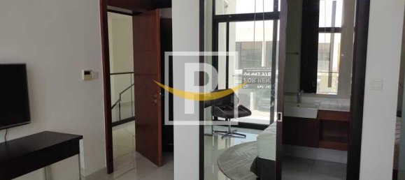 4 bedrooms Villa in Dubai, UAE No. 8607 19