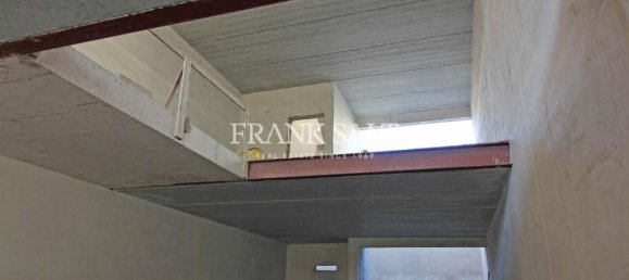  Office in Birkirkara, Malta No. 13347 3