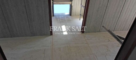  Office in Birkirkara, Malta No. 13347 2