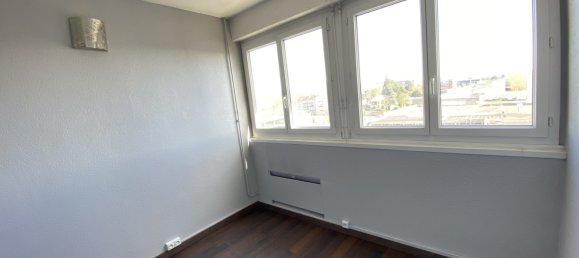 2 chambres Appartement à Orléans, France No. 85180 3