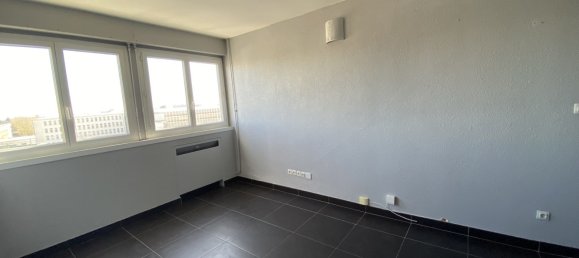2 chambres Appartement à Orléans, France No. 85180 2