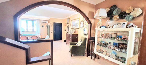 8 Schlafzimmer Villa in Surbo, Italy, Nr. 337425 10