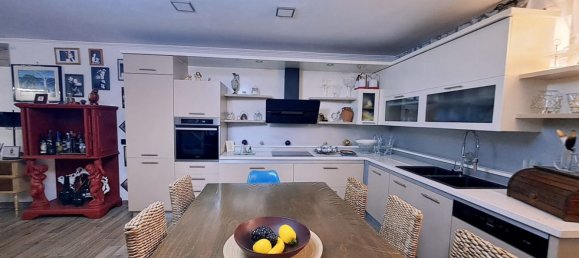 8 Schlafzimmer Villa in Surbo, Italy, Nr. 337425 50