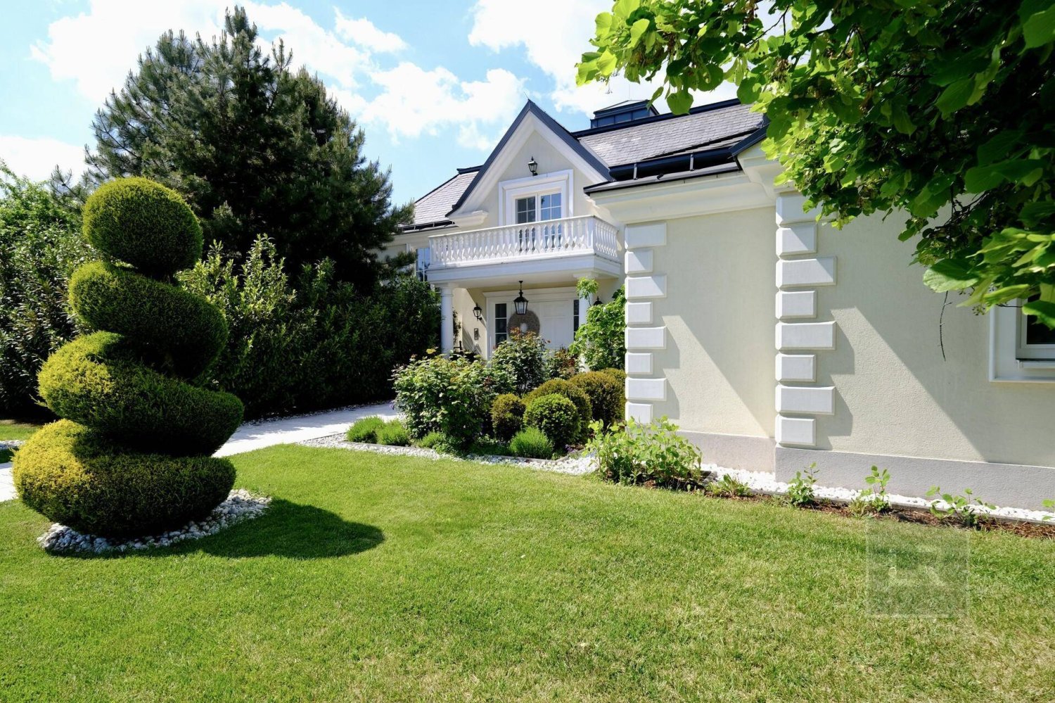 6 rooms Villa in Oberwaltersdorf, Austria No. 202406