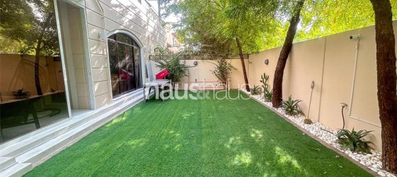 4 chambres Maison de ville à Mudon, UAE No. 99223 24