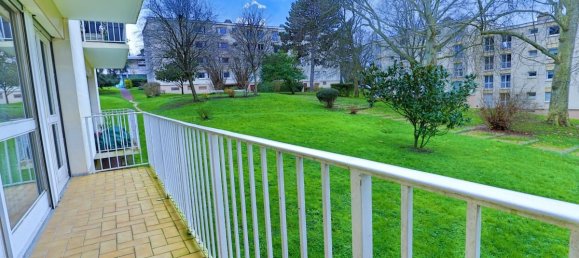 4 bedrooms Apartment in Chambourcy, France No. 163851 9