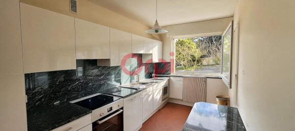 4 bedrooms Apartment in Chambourcy, France No. 163851 4