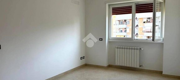 2 Schlafzimmer Wohnung in Rome, Italy, Nr. 262501 13