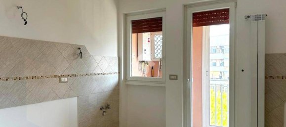 2 Schlafzimmer Wohnung in Rome, Italy, Nr. 262501 8