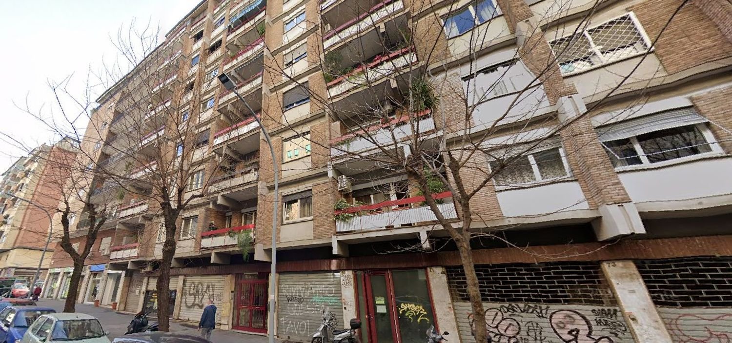 3غرفة شقة في Rome, Italy رقم 172495