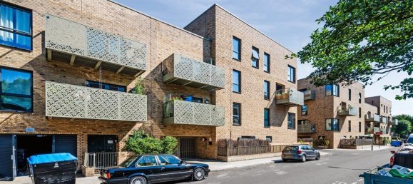 1 bedroom Apartment in London, United Kingdom No. 9893 7