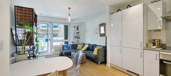 1 bedroom Apartment in London, United Kingdom No. 9893 13