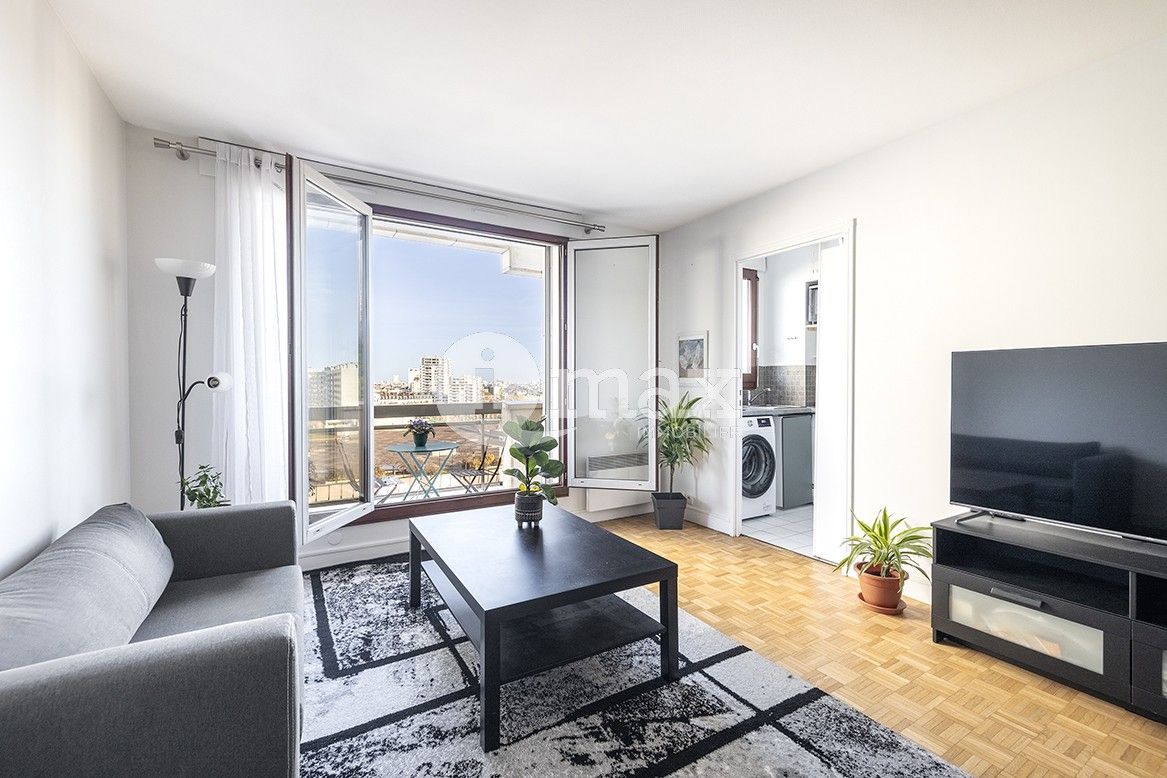 1 bedroom Apartment in Courbevoie, France No. 133744