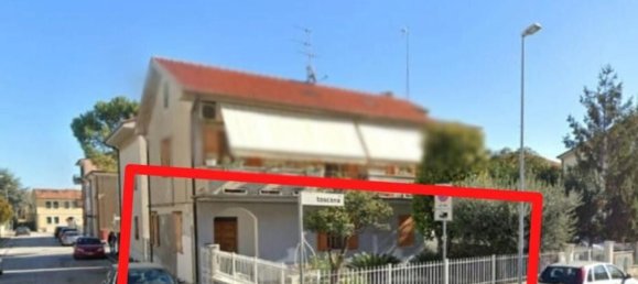 Квартира с 5 спальнями в Чивитанова Марке, Италия № 312225 2