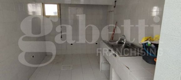 3 bedrooms Apartment in Taranto, Italy No. 294742 20