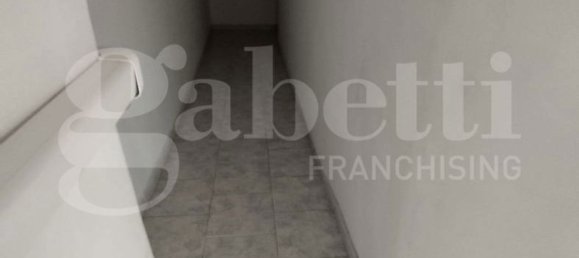 3 bedrooms Apartment in Taranto, Italy No. 294742 23